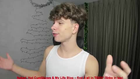 Snapshot of calvin_loves_you chatting on 12-16-25, 05:07 Hey I am Calvin online show from 12-16-25, 05:07