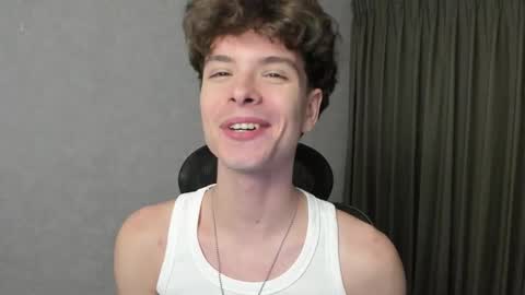 Snapshot of calvin_loves_you chatting on 02-05-26, 05:06 Hey I am Calvin online show from 02-05-26, 05:06