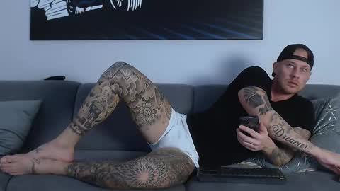 Calvin  online show from 03-04-25, 09:18