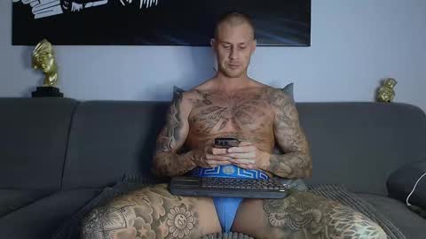 Calvin  online show from 03-05-25, 08:21