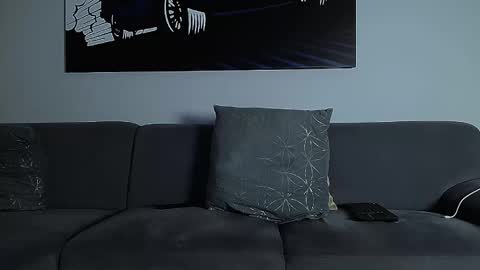 Calvin  online show from 09-28-25, 01:33