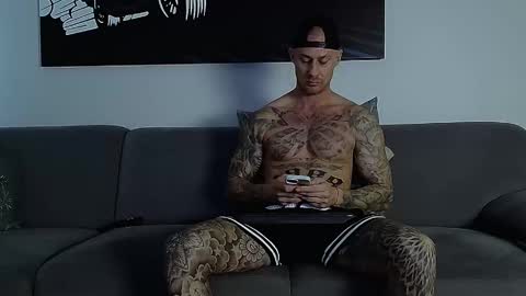 Calvin  online show from 10-01-25, 08:09