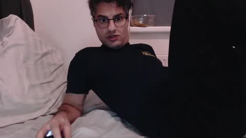 Snapshot of calvinjohnlad chatting on 12-17-24, 03:17 Calvinjohnlad online show from 12-17-24, 03:17