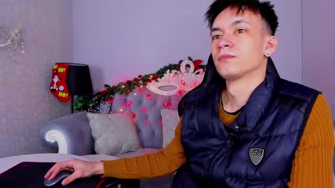 Snapshot of calvinowens chatting on 01-26-25, 03:38 Calvin Owens online show from 01-26-25, 03:38