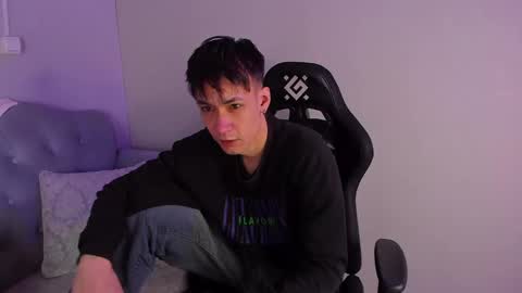 Snapshot of calvinowens chatting on 01-31-25, 03:30 Calvin Owens online show from 01-31-25, 03:30