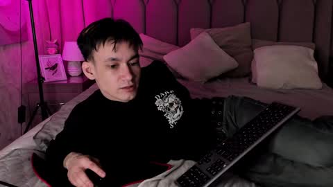 Snapshot of calvinowens chatting on 02-05-25, 07:07 Calvin Owens online show from 02-05-25, 07:07