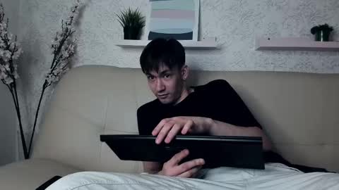 Snapshot of calvinowens chatting on 02-16-25, 06:32 Calvin Owens online show from 02-16-25, 06:32