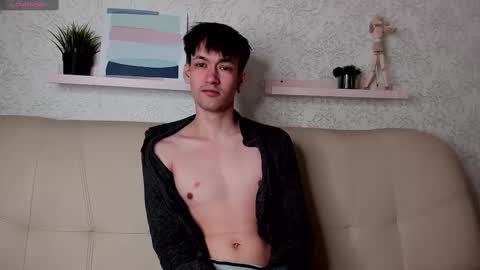 Snapshot of calvinowens chatting on 02-17-25, 09:46 Calvin Owens online show from 02-17-25, 09:46