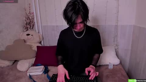 Snapshot of calvinowens chatting on 09-13-25, 03:28 Calvin Owens online show from 09-13-25, 03:28