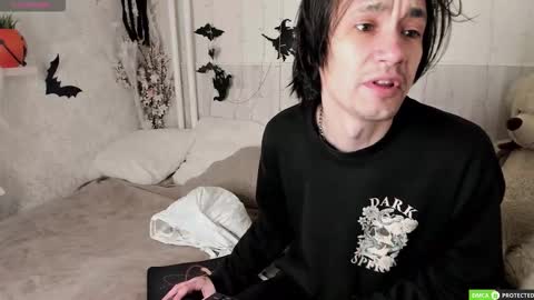 Snapshot of calvinowens chatting on 10-27-25, 04:16 Calvin Owens online show from 10-27-25, 04:16