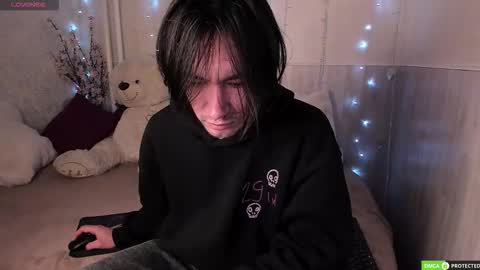 Snapshot of calvinowens chatting on 11-17-25, 03:12 Calvin Owens online show from 11-17-25, 03:12