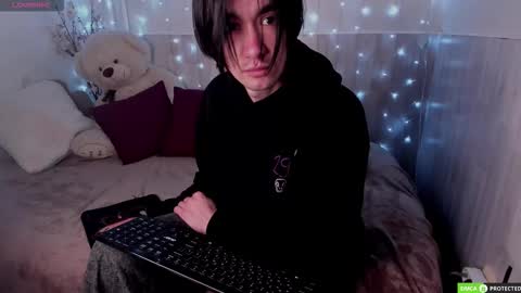 Snapshot of calvinowens chatting on 11-24-25, 03:17 Calvin Owens online show from 11-24-25, 03:17