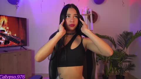 Calypso and Kayla online show from 01-12-25, 05:33