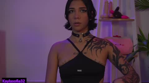 Calypso and Kayla online show from 01-16-25, 04:07