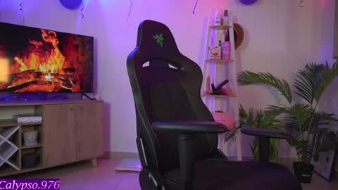 Snapshot of calypso_and_ge1 chatting on 01-17-25, 01:15 Calypso and Kayla online show from 01-17-25, 01:15