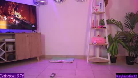 Snapshot of calypso_and_ge1 chatting on 01-26-25, 10:46 Calypso and Kayla online show from 01-26-25, 10:46