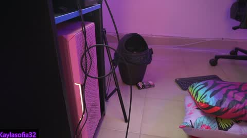 Snapshot of calypso_and_ge1 chatting on 02-05-25, 06:13 Calypso and Kayla online show from 02-05-25, 06:13