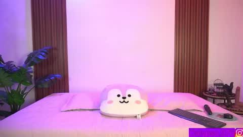 Snapshot of calypso_and_ge1 chatting on 10-04-25, 01:25 Calypso and Kayla online show from 10-04-25, 01:25