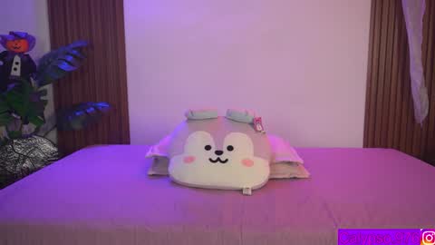 Snapshot of calypso_and_ge1 chatting on 10-18-25, 12:13 Calypso and Kayla online show from 10-18-25, 12:13