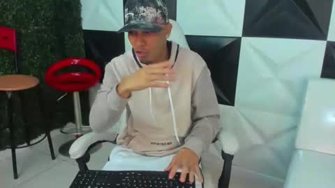 cam_xman online show from 02-02-26, 01:32