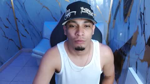 cam_xman online show from 04-24-26, 05:21