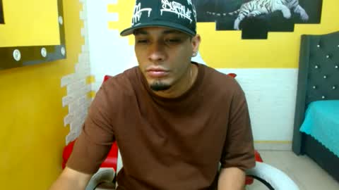 Snapshot of cam_xman chatting on 06-03-26, 02:33 cam_xman online show from 06-03-26, 02:33