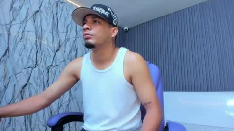 Snapshot of cam_xman chatting on 06-04-26, 12:55 cam_xman online show from 06-04-26, 12:55