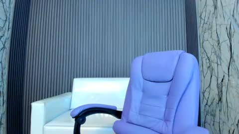Snapshot of cam_xman chatting on 06-10-26, 12:48 cam_xman online show from 06-10-26, 12:48