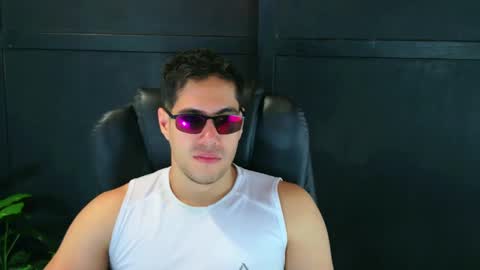 camara110 online show from 03-04-25, 03:33