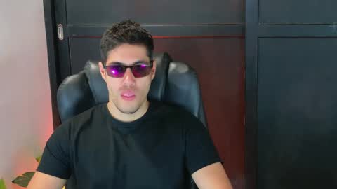 camara110 online show from 09-19-25, 07:47