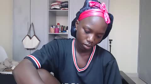 Princess online show from 12-16-24, 04:34