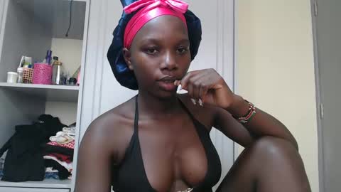 Princess online show from 03-02-25, 07:43