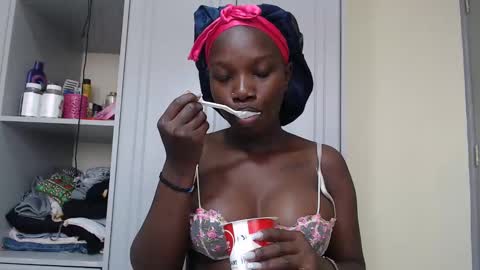 Princess online show from 03-07-25, 05:18