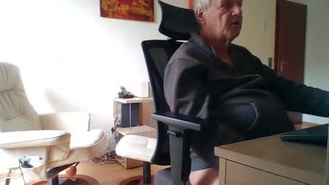 camcologne online show from 12-05-25, 10:57