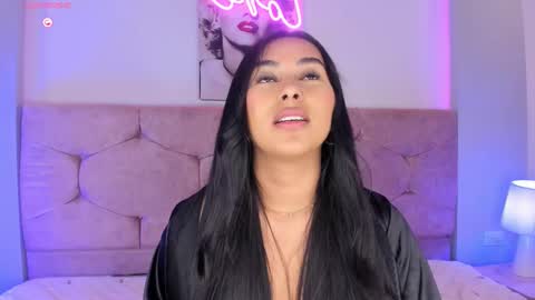 Snapshot of cameliaa_smiith chatting on 12-11-24, 04:49 Camelia Smith online show from 12-11-24, 04:49