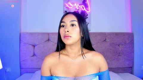 Snapshot of cameliaa_smiith chatting on 01-25-25, 03:09 Camelia Smith online show from 01-25-25, 03:09