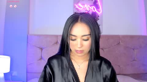 Snapshot of cameliaa_smiith chatting on 02-13-25, 08:38 Camelia Smith online show from 02-13-25, 08:38