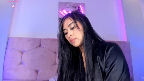 Snapshot of cameliaa_smiith chatting on 03-01-25, 10:55 Camelia Smith online show from 03-01-25, 10:55