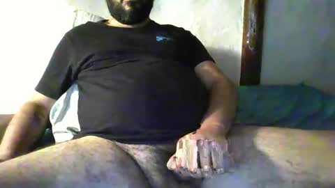 Snapshot of camera008 chatting on 02-12-25, 06:40 camera008 online show from 02-12-25, 06:40