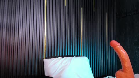 Snapshot of cameron_blake_ chatting on 01-22-25, 05:26 CAMERON online show from 01-22-25, 05:26