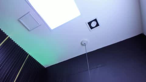 Snapshot of cameron_blake_ chatting on 03-05-25, 03:18 CAMERON online show from 03-05-25, 03:18