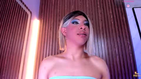 Snapshot of cameron_blake_ chatting on 10-10-25, 03:27 CAMERON online show from 10-10-25, 03:27