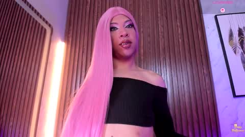 Snapshot of cameron_blake_ chatting on 10-12-25, 03:05 CAMERON online show from 10-12-25, 03:05