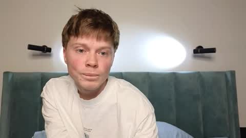 Snapshot of cameron_crowly chatting on 02-05-26, 04:22 Cameron online show from 02-05-26, 04:22
