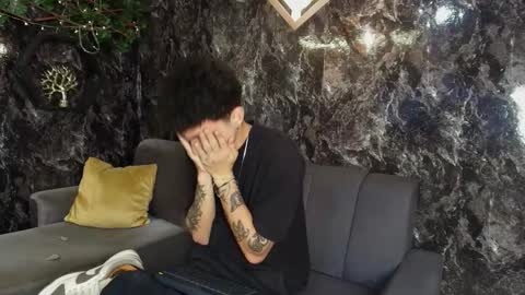 Snapshot of cameron_lux4 chatting on 01-10-26, 12:18 CAMERON online show from 01-10-26, 12:18