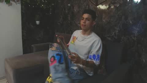 Snapshot of cameron_lux4 chatting on 04-08-26, 03:50 CAMERON online show from 04-08-26, 03:50