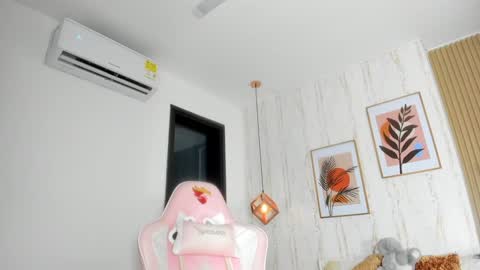 Cameron  online show from 01-23-25, 01:56