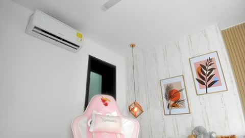 Cameron  online show from 01-23-25, 04:59