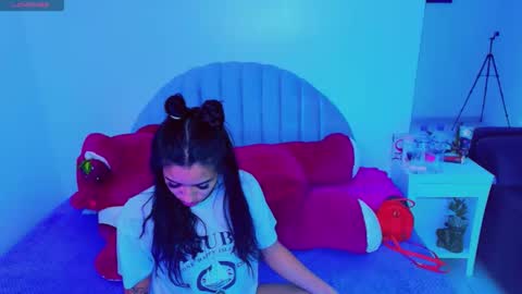 Snapshot of cami_bunnygirlx chatting on 10-23-25, 07:07 CAMI online show from 10-23-25, 07:07