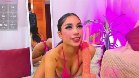 Snapshot of cami_evanns chatting on 10-03-25, 04:20 Camila online show from 10-03-25, 04:20